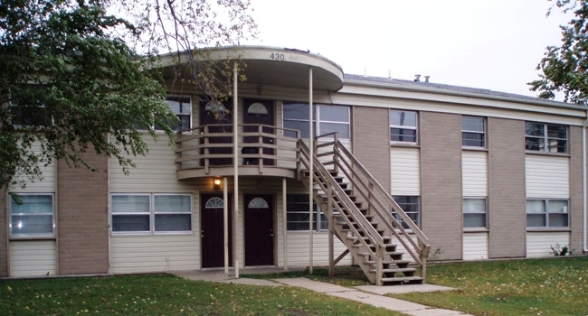 deer-creek-apartments-topeka-ks-primary-photo